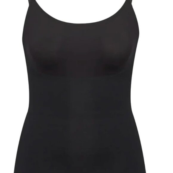 SPANX Classic Black Camisole Top - Picture 2 of 9